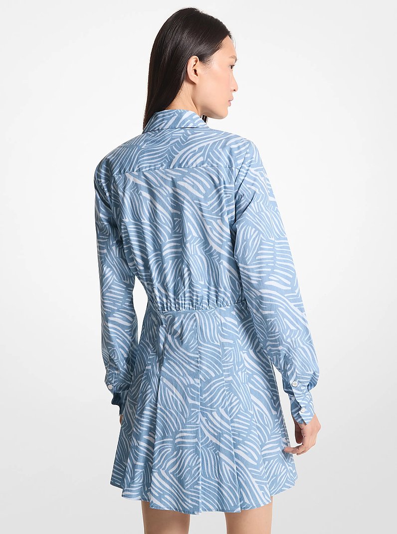 Vestido camisero de popelina el&aacute;stica de algod&oacute;n con estampado de cebra in CHAMBRAY | Michael Kors