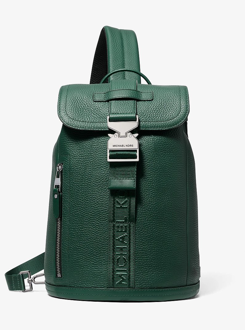 Ri&ntilde;onera bandolera Hudson tipo paracaidista de piel in BOSCO | Michael Kors