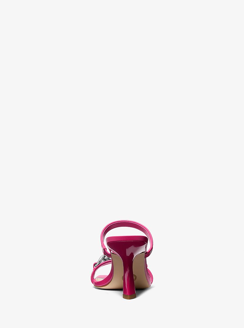 Sandalia Amali con adornos de pelo de becerro con estampado in PITAYA | Michael Kors