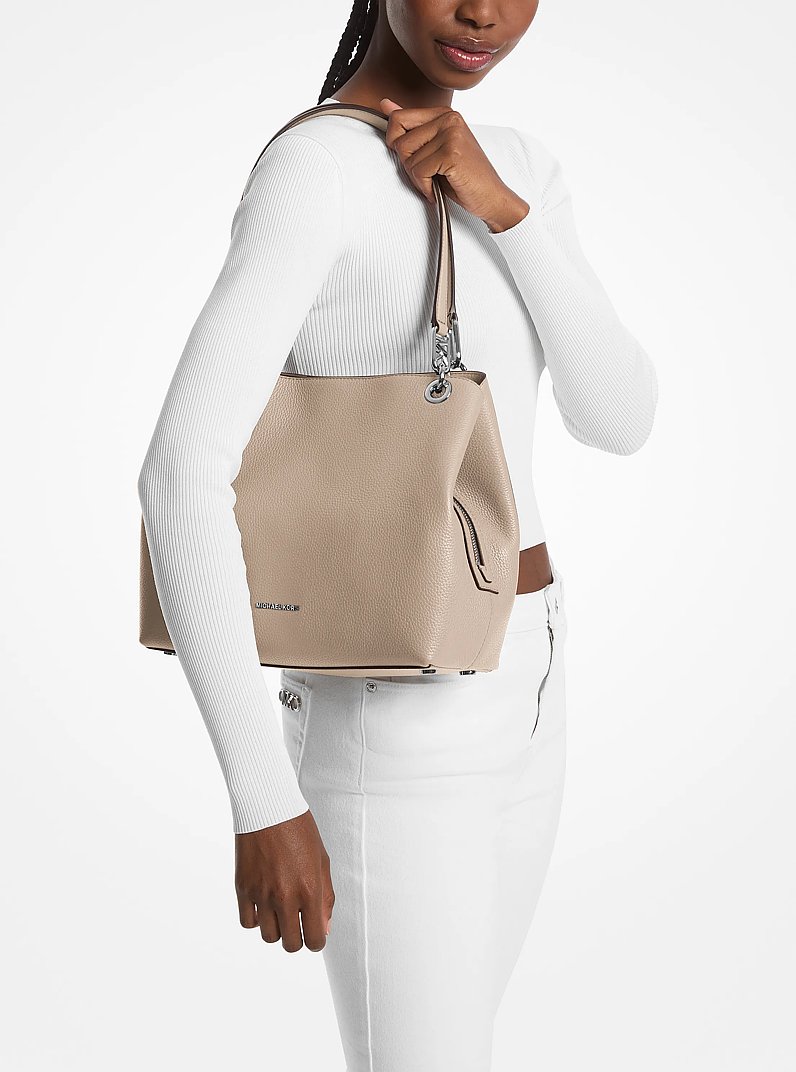 Borsa tote Kensington grande in pelle martellata in SABBIA CHIARO | Michael Kors