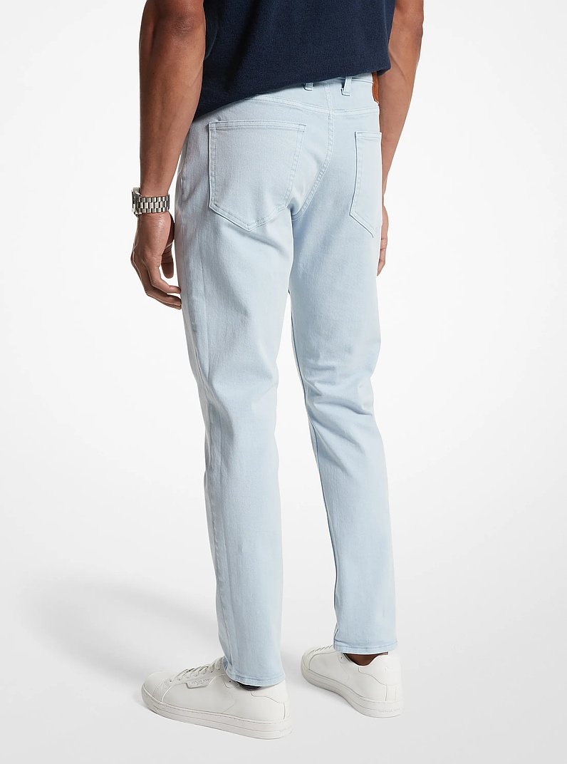 Jean extensible &agrave; coupe &eacute;troite in BLEU PASTEL | Michael Kors