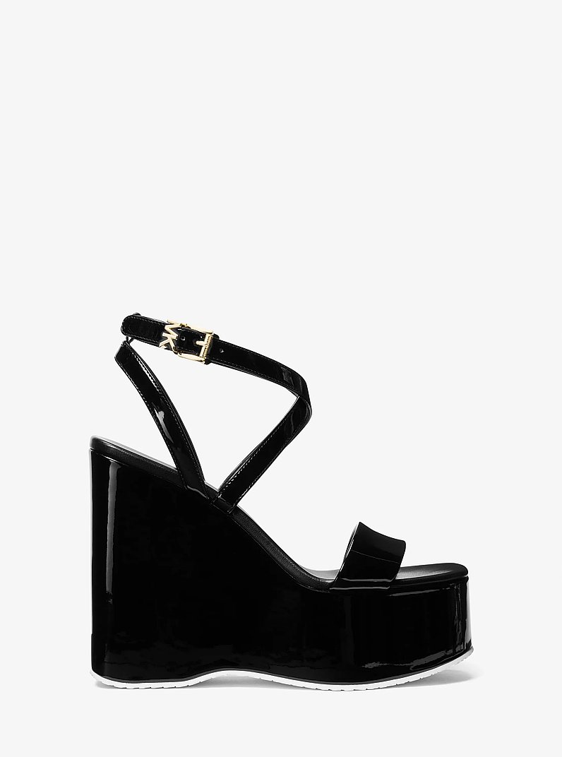 Sandalia Paola de charol sint&eacute;tico con cu&ntilde;a in NEGRO | Michael Kors