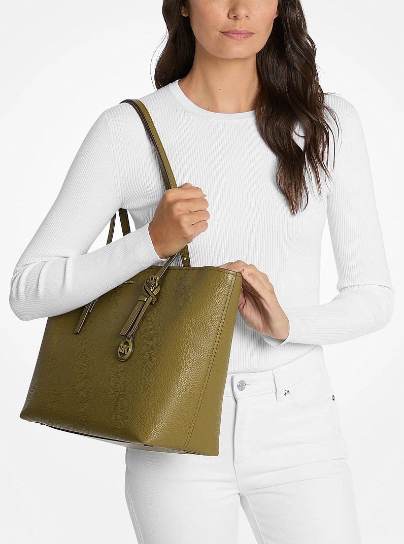 Borsa tote Quinn grande in pelle martellata in PISTACCHIO | Michael Kors