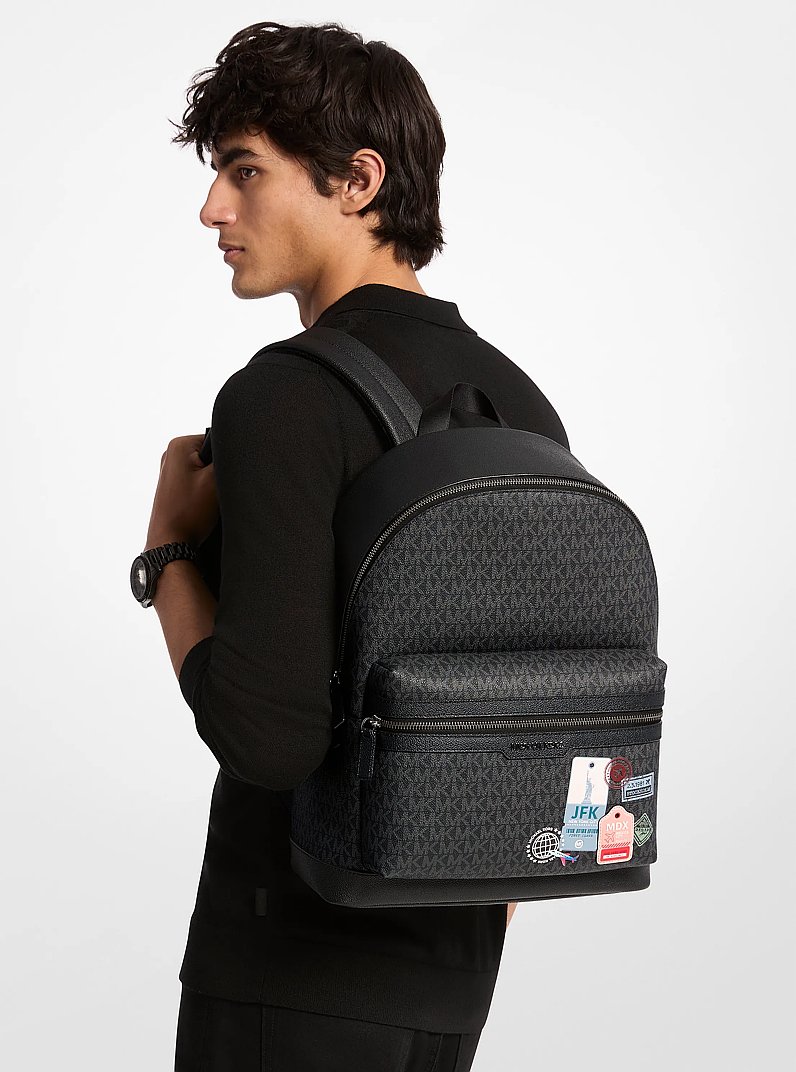 Sac &agrave; dos Cooper de taille moyenne &agrave; logo Signature et &agrave; ornements in NOIR | Michael Kors
