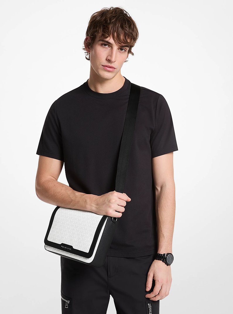 Sac &agrave; bandouli&egrave;re Hudson &agrave; logo Signature in BLANC &Eacute;CLATANT | Michael Kors