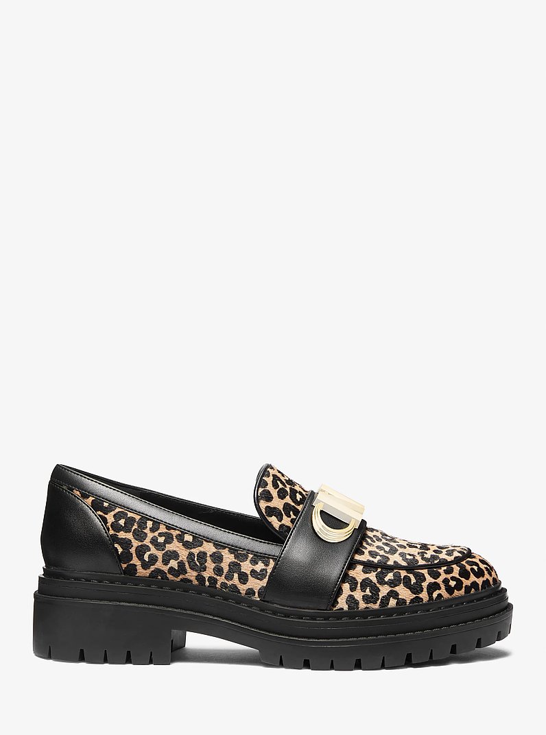 Loafer Parker de pelo de becerro con estampado de leopardo