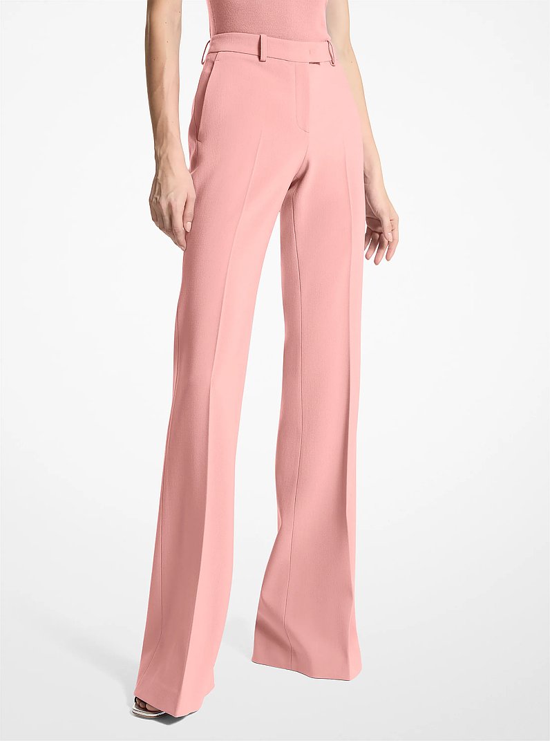 Pantalon &eacute;vas&eacute; Haylee en cr&ecirc;pe grain&eacute; extensible