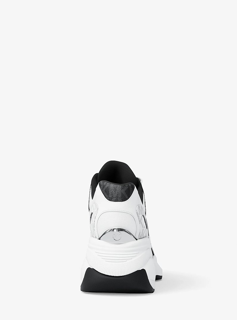 Zuma Mixed-Media Trainer