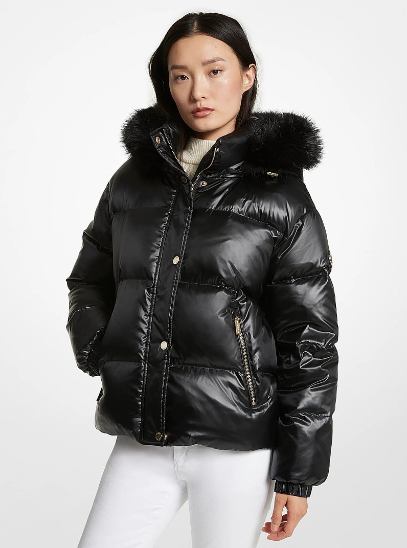 Chaqueta acolchada con ribete de piel sint&eacute;tica in NEGRO | Michael Kors
