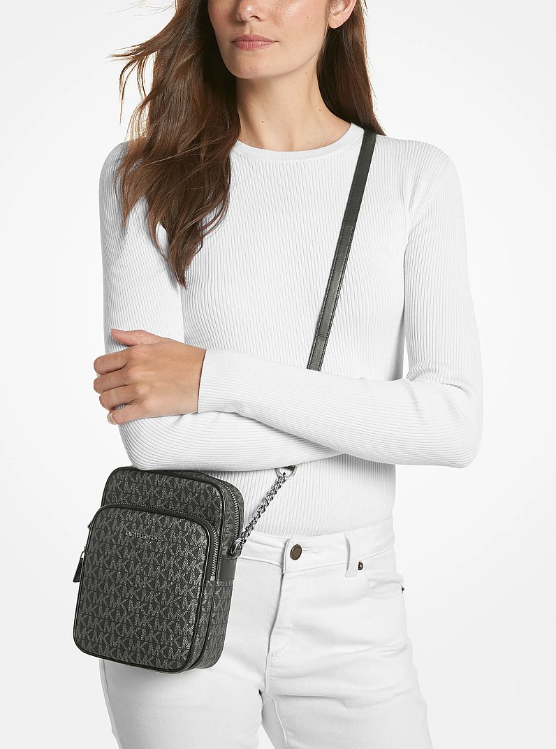 Sac &agrave; bandouli&egrave;re Jet Set Travel de taille moyenne &agrave; logo signature m&eacute;tallis&eacute;