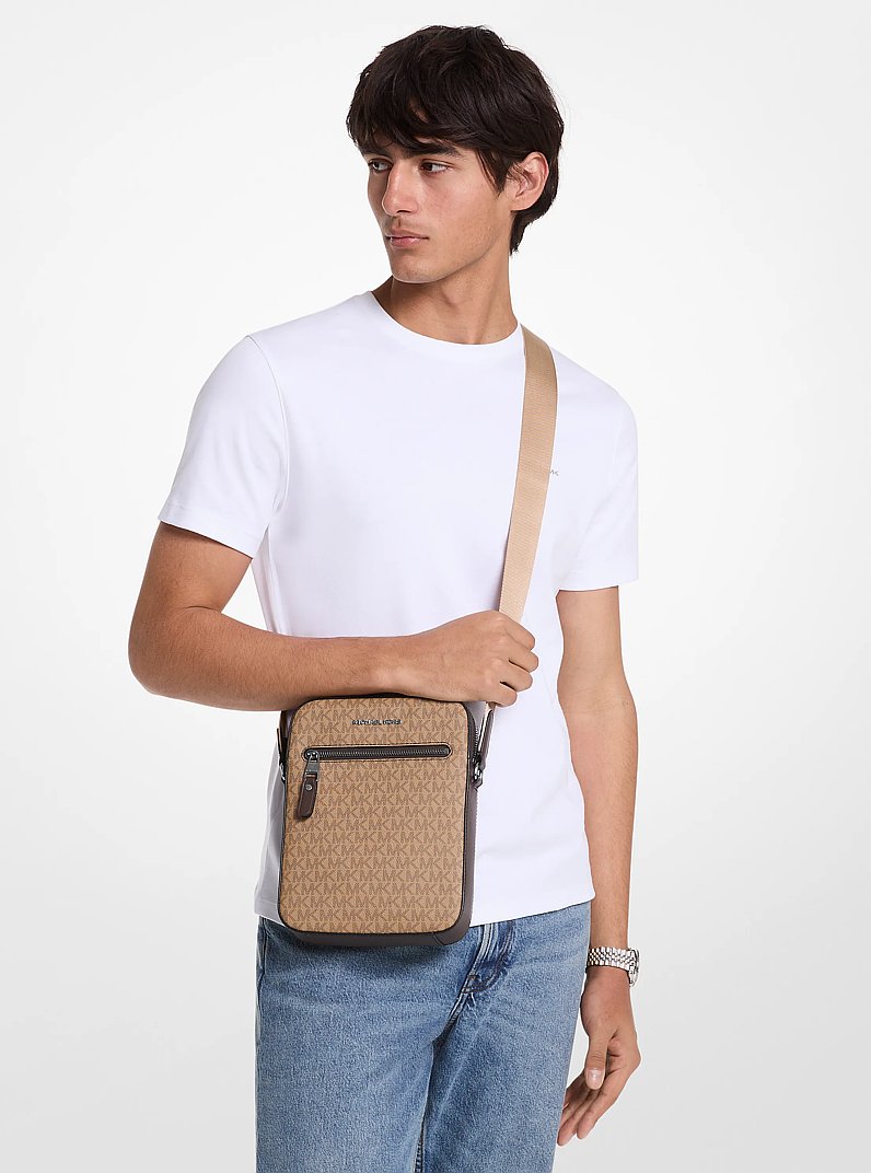 Sac d'avion Varick &agrave; logo in BOGUE | Michael Kors