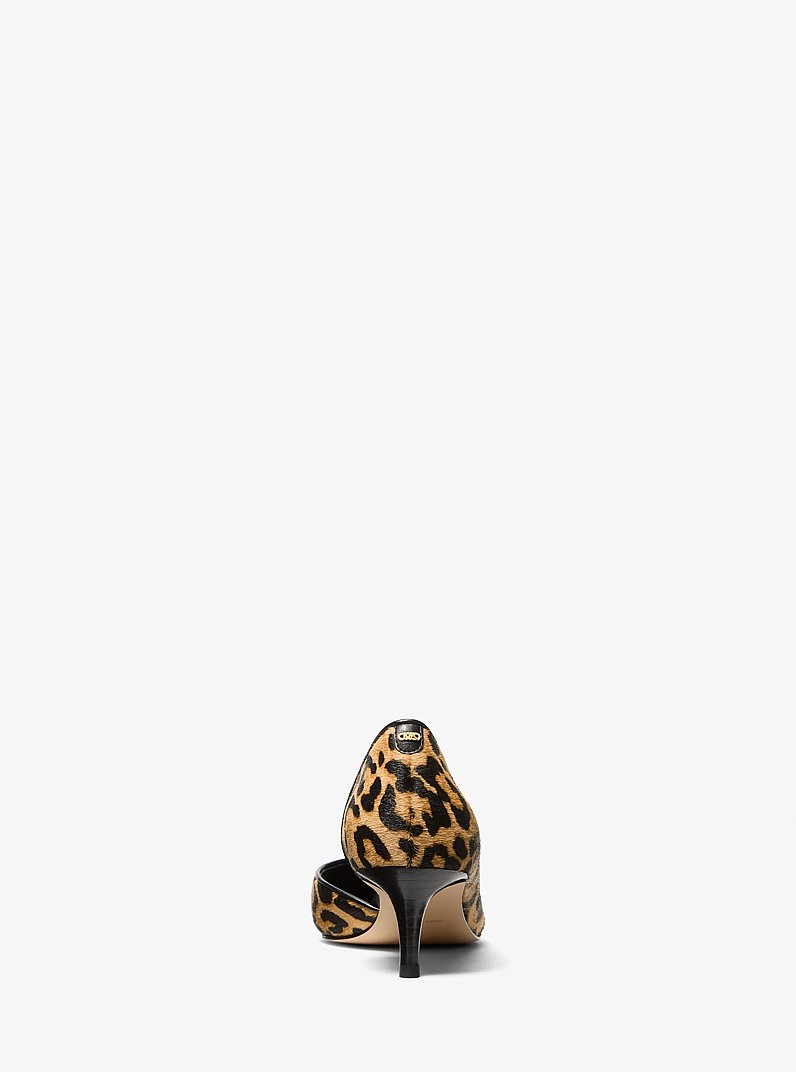 Zapato de sal&oacute;n Elyse de pelo de becerro con estampado de leopardo in CAL&Eacute;NDULA | Michael Kors