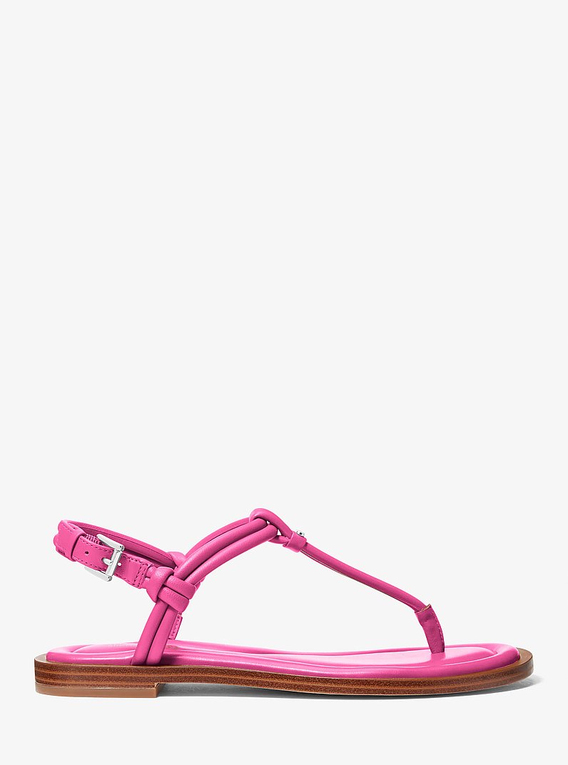 Sandalia Astra de cuero con correa en forma de T in BAYA SILVESTRE | Michael Kors
