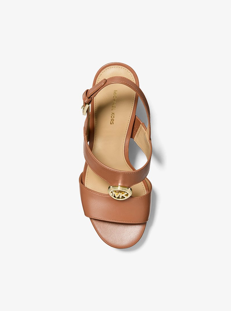 Plateau-Sandale Erin aus Leder in LUGGAGE | Michael Kors