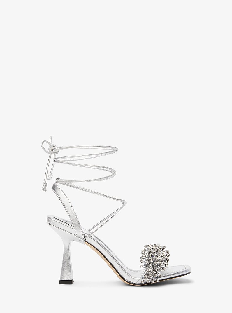 Sandale Lucia en cuir m&eacute;tallis&eacute; travaill&eacute; in ARGENT | Michael Kors