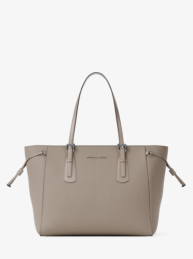 Grand sac fourre-tout Voyager en cuir Saffiano in GRIS PERLE | Michael Kors