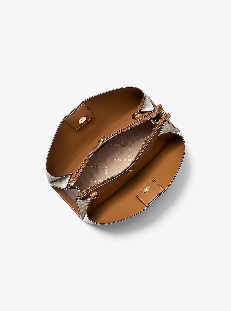 Umh&auml;ngetasche Ruthie Small mit Signature-Logomuster in VANILLE/EICHELBRAUN | Michael Kors