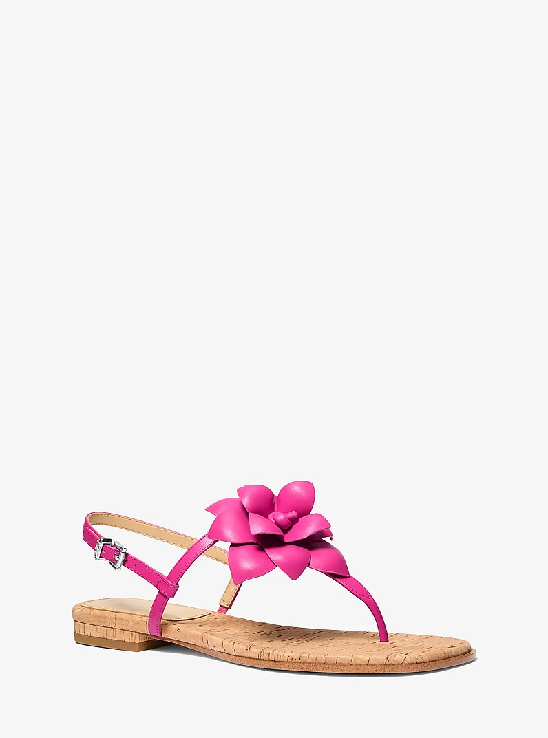 Sandale Jacie aus Leder mit Zierblume und T-Riemen in HIMBEERE | Michael Kors