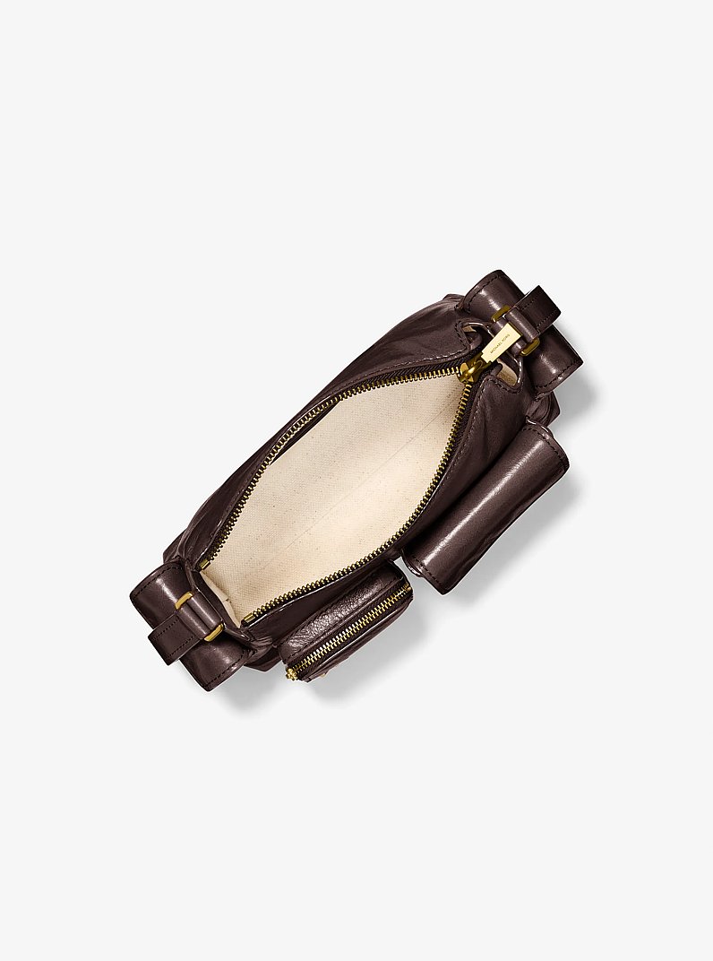Borsa a spalla Dakota piccola in pelle in CIOCCOLATO | Michael Kors