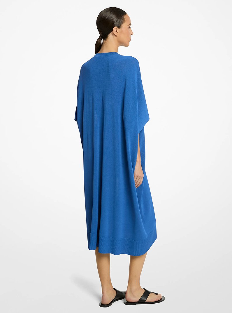 Caftan &agrave; col en V en viscose extensible