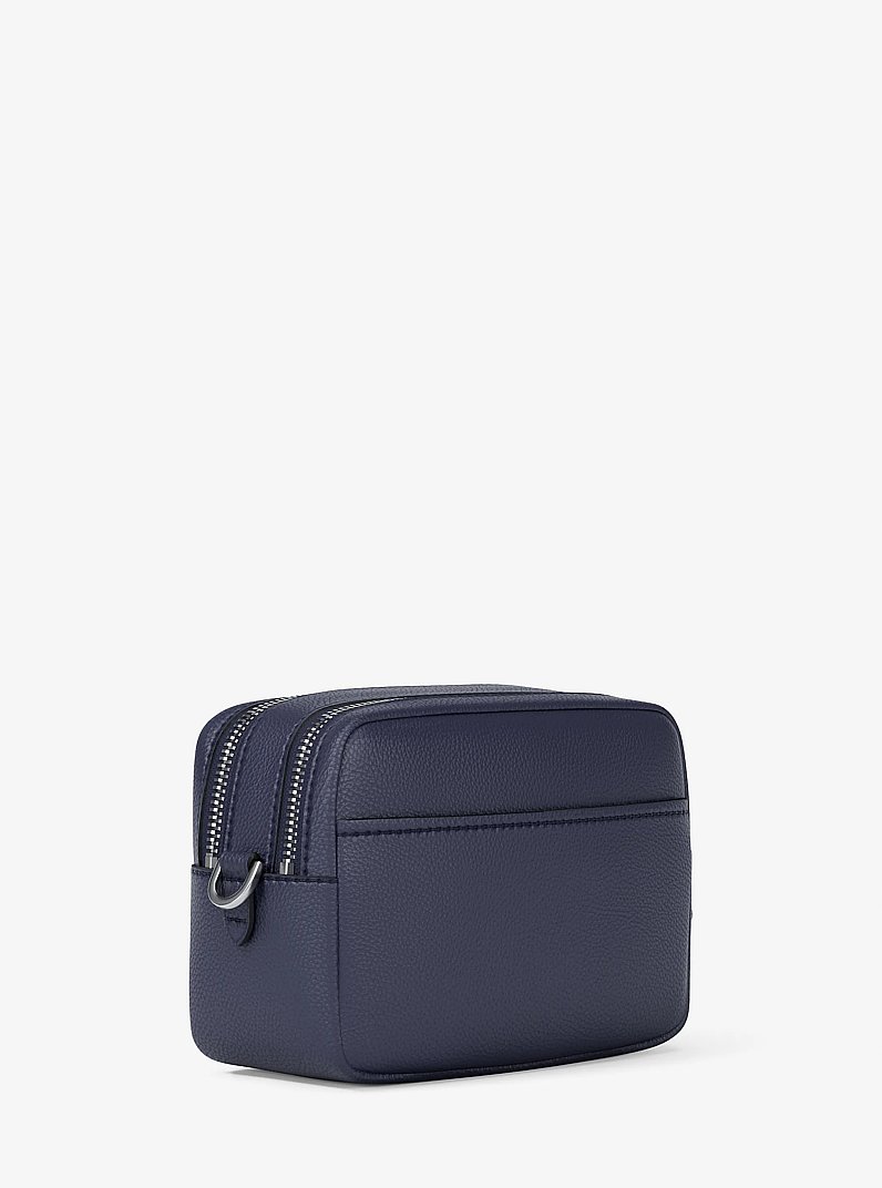 Kameratasche Bryant Medium aus gekrispeltem Leder in BLAUGR&Uuml;NES KLEID | Michael Kors