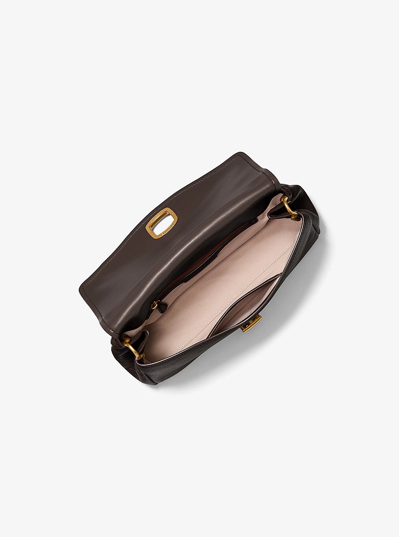 Grand sac &agrave; &eacute;paule convertible Bryant en cuir textur&eacute; in CHOCOLAT | Michael Kors