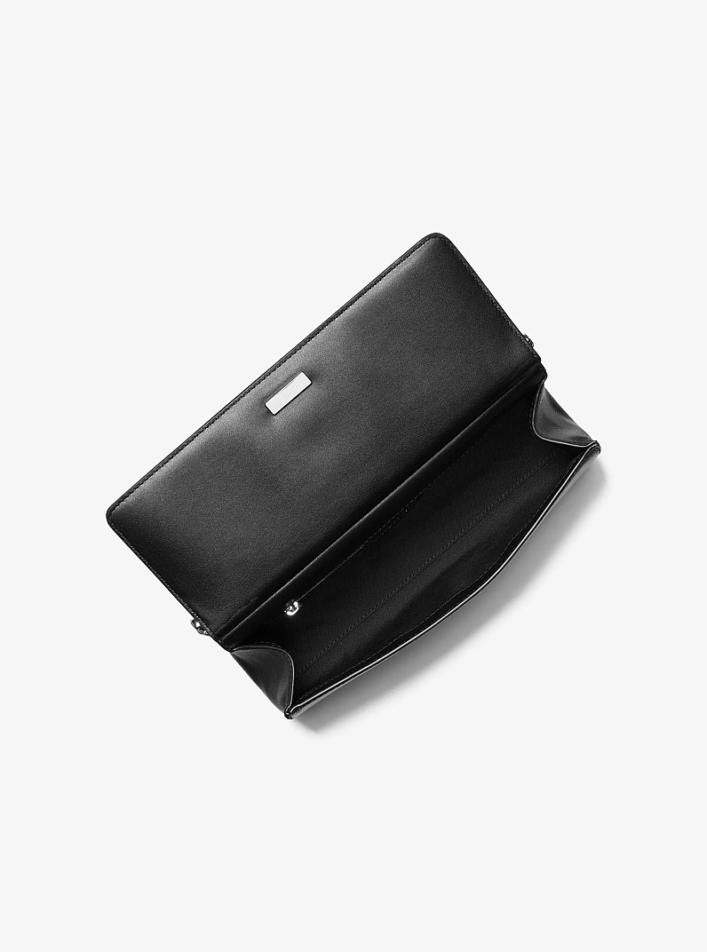 Pochette Carmine mediano de piel in NEGRO | Michael Kors
