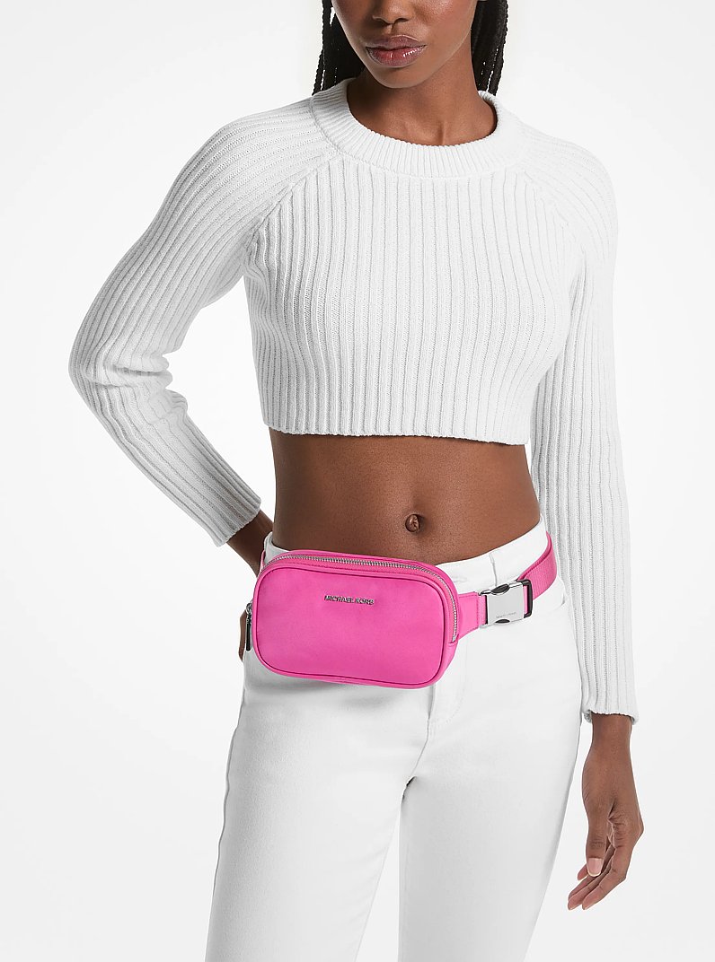 Heuptas Cara van nylon, klein in KERSENROOD | Michael Kors
