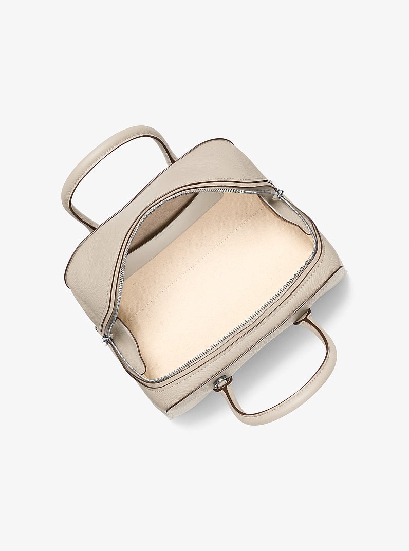 Bolso satchel Ashton mediano de piel granulada in ARENA CLARO | Michael Kors