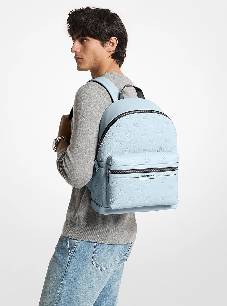 Sac &agrave; dos Cooper arrondi de taille moyenne &agrave; logo grav&eacute; in OC&Eacute;AN P&Acirc;LE | Michael Kors