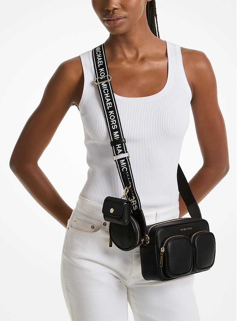 Jet Set Travel Medium Leather Messenger Bag in BLACK | Michael Kors