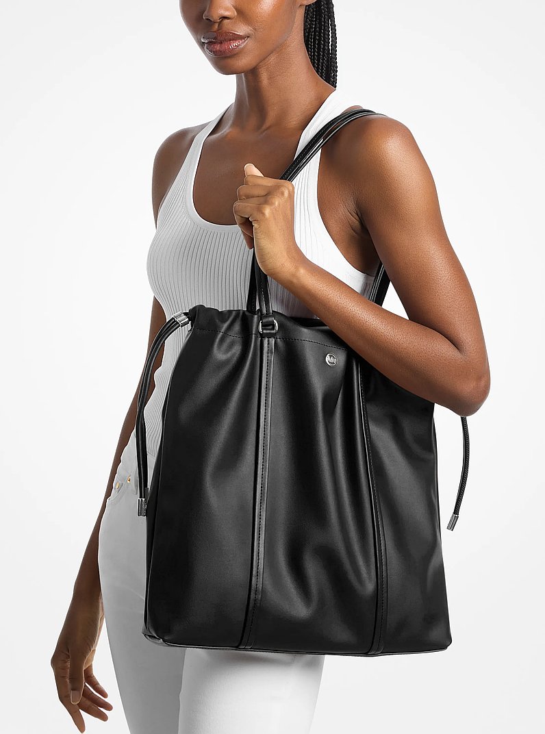 Matilda Large Cinch Tote Bag in BLACK | Michael Kors