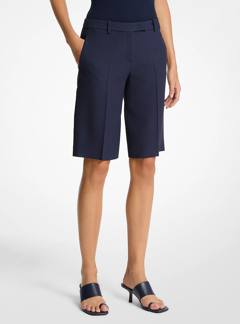 Pantalones cortos entallados de doble crep&eacute; sabl&eacute; in MARITIME | Michael Kors