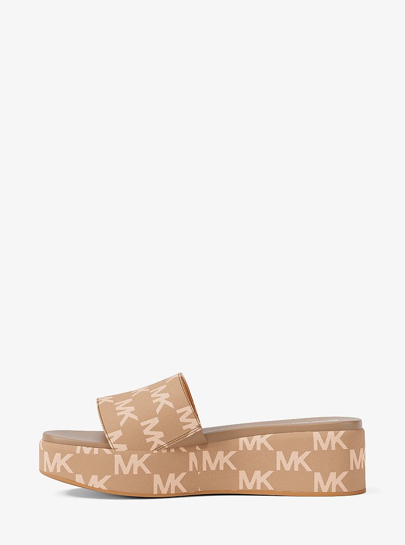 Sandale &agrave; enfiler &agrave; plateforme Sadler en jacquard &agrave; logo in CHAMEAU LAV&Eacute; | Michael Kors
