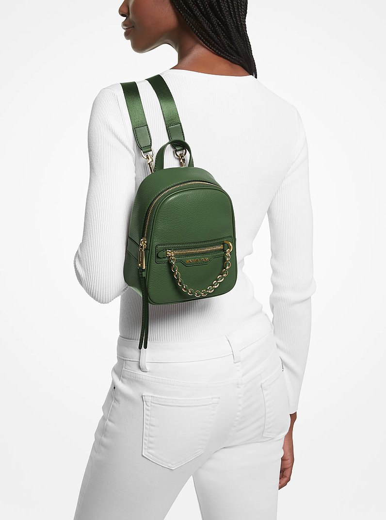 Tr&egrave;s petit sac &agrave; dos Elliot en cuir grain&eacute; in VERT AMAZONE | Michael Kors