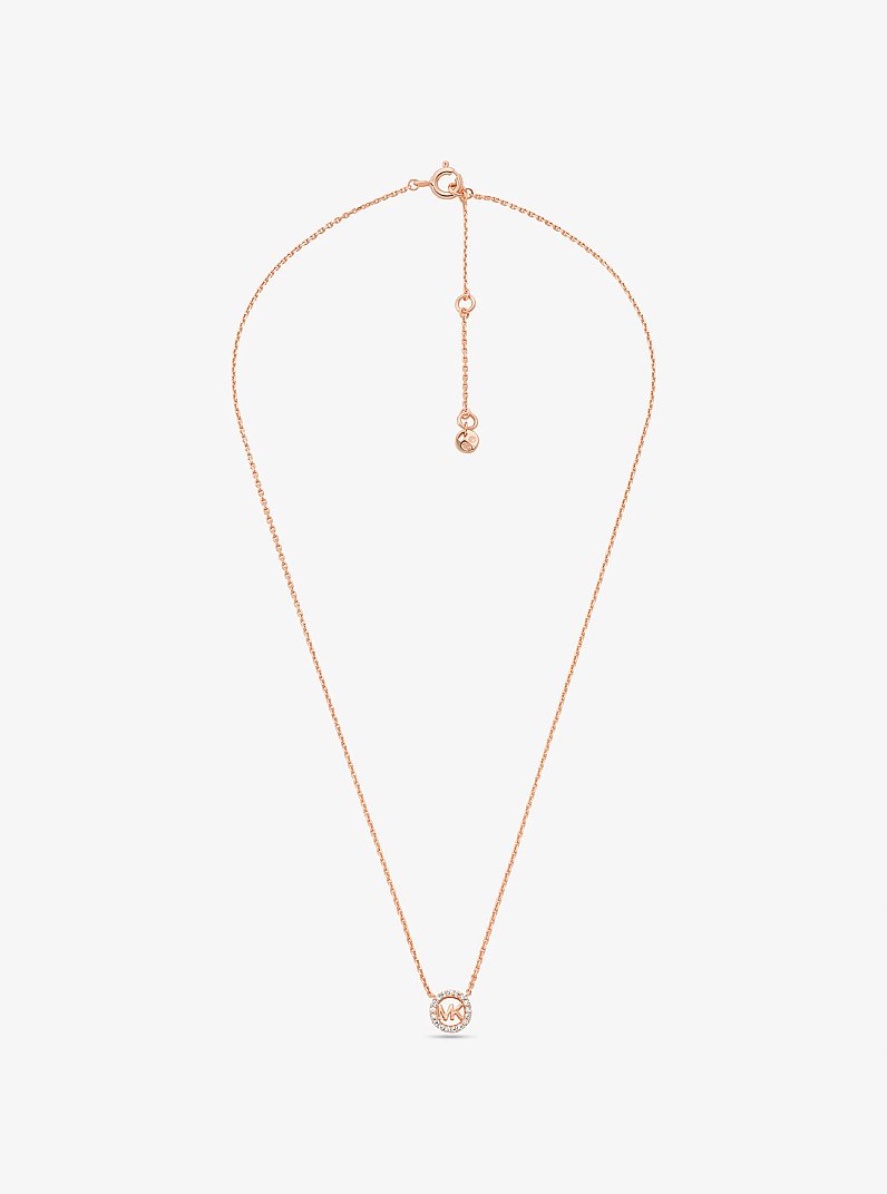 Collana con ciondolo Fulton in argento sterling placcato in metallo prezioso con logo e pav&eacute; in ORO ROSA | Michael Kors