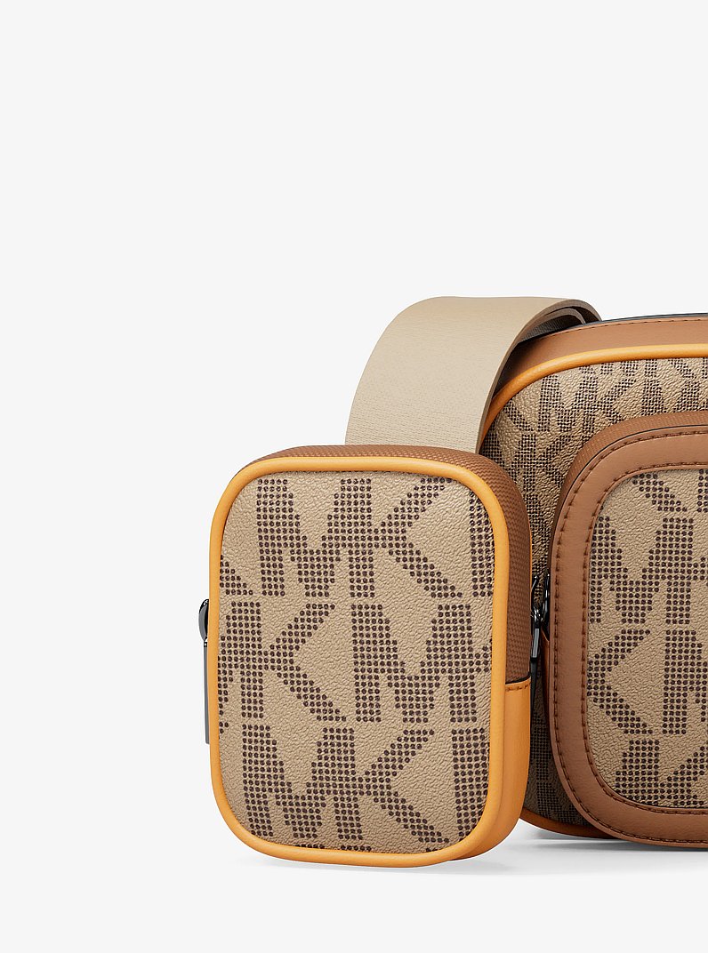 Petit sac &agrave; bandouli&egrave;re pour appareil photo Cooper &agrave; logo Signature avec pochette in CHAMEAU/ROUGE-ORANGE MULTI | Michael Kors