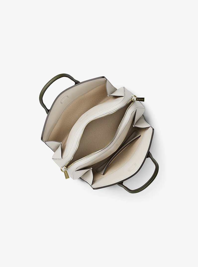 Henkeltasche Laila Small aus gekrispeltem Leder in Blockfarben in PISTAZIE MLT | Michael Kors