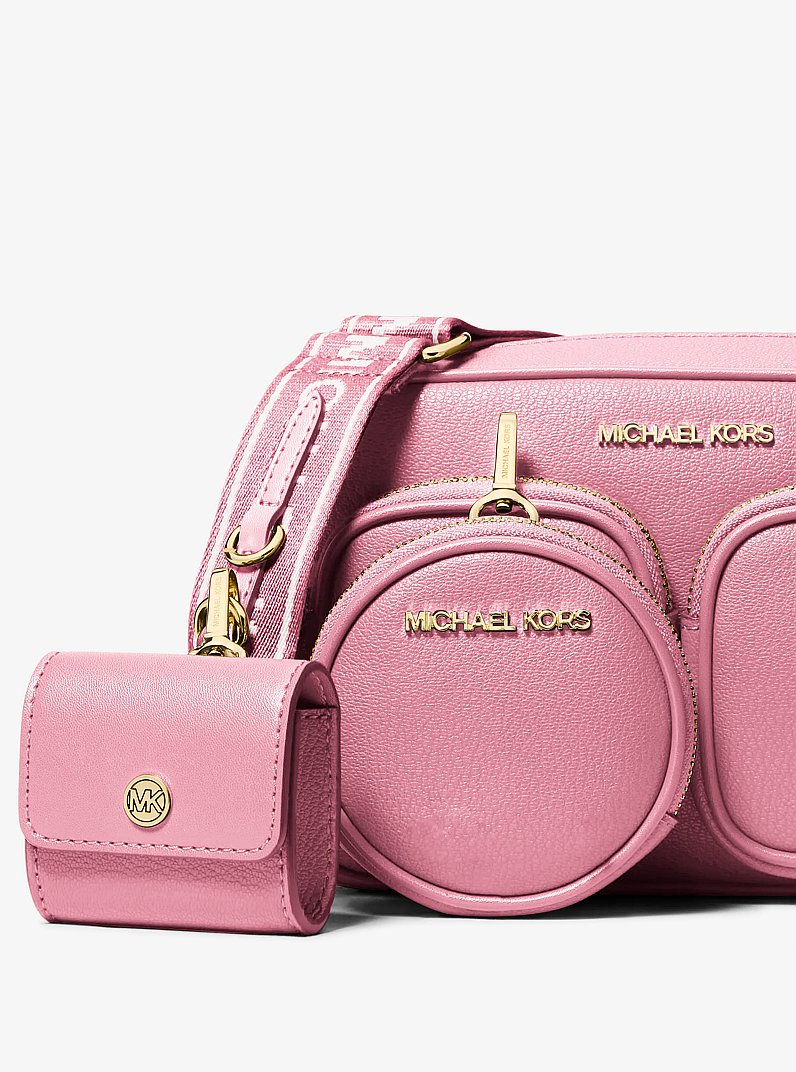 Jet Set Travel Medium Leather Messenger Bag in CARNATION | Michael Kors