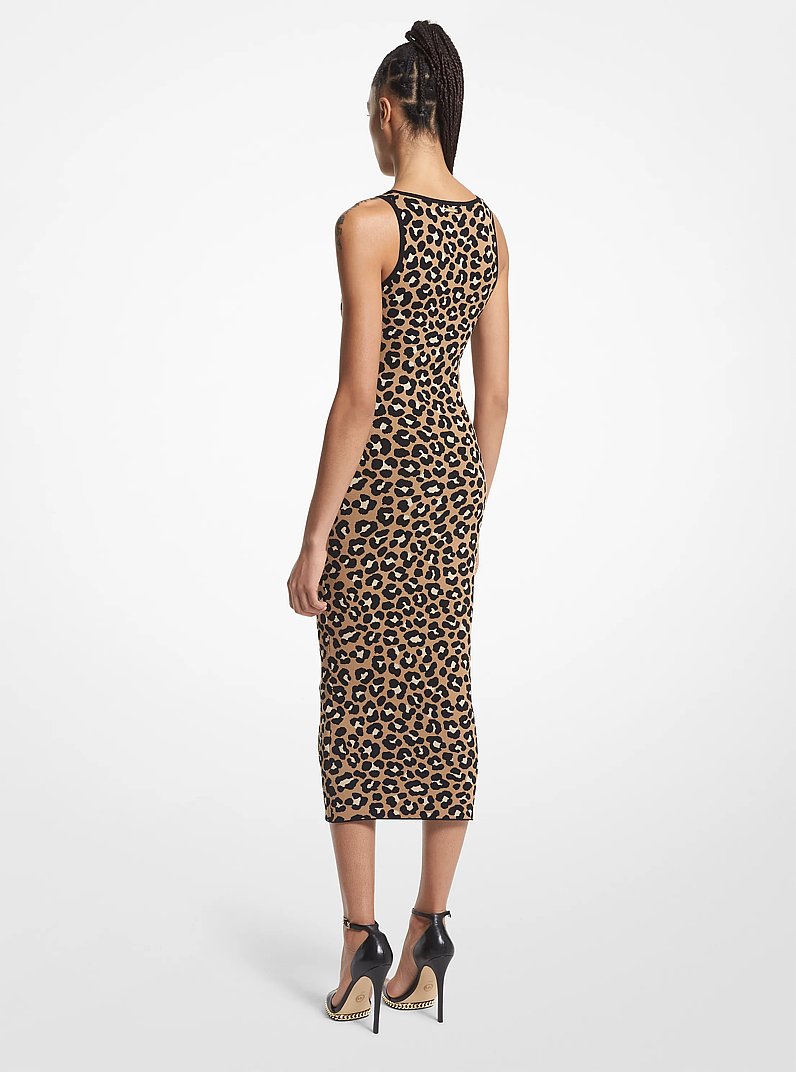 Vestido midi de jacquard con estampado de leopardo in CAMEL OSCURO | Michael Kors