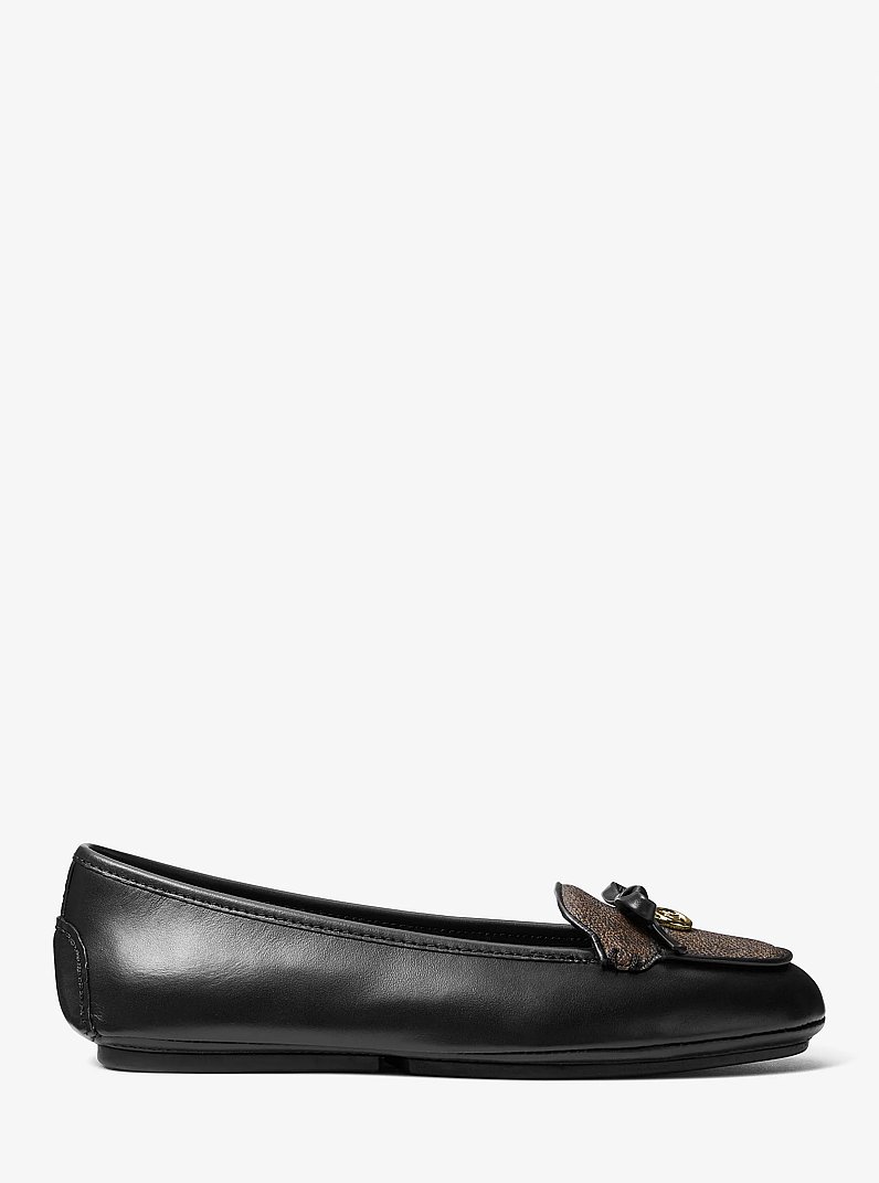 Mocassin Wendy en cuir &agrave; logo Signature in NOIR | Michael Kors