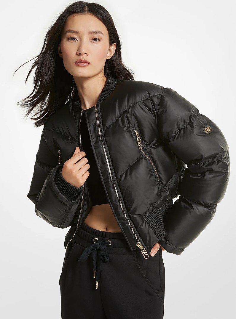 Abgesteppte Bomberjacke aus Satin-Cir&eacute;