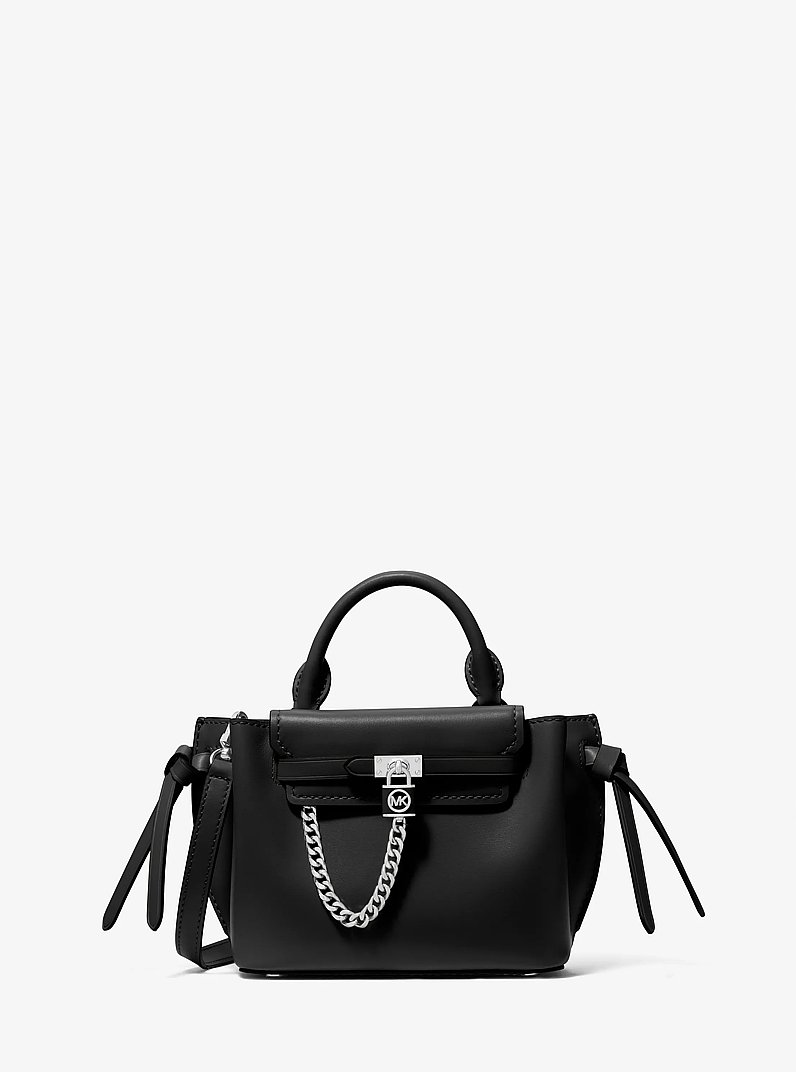 Bolso satchel Hamilton Legacy extrapeque&ntilde;o de piel con tiras decorativas in NEGRO | Michael Kors