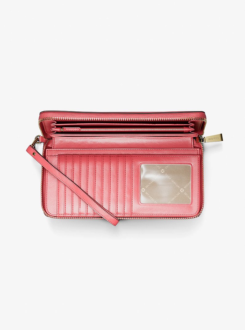 Cartera continental Jet Set Travel grande de piel granulada