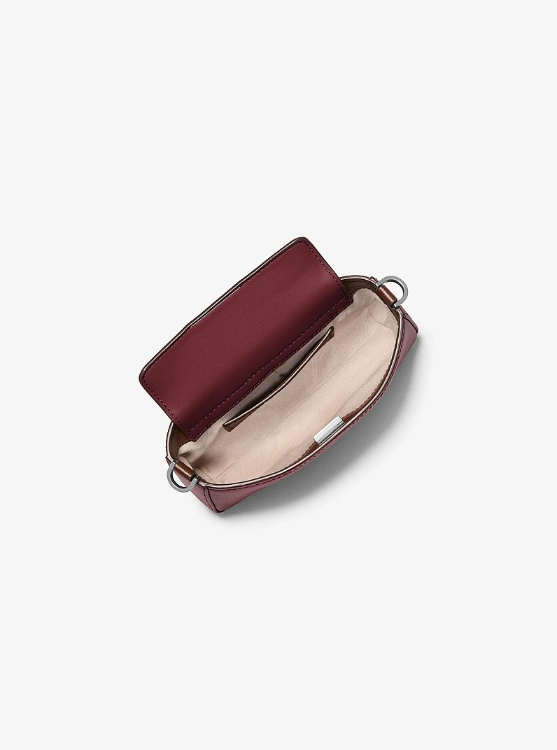 Bandolera Bryant peque&ntilde;a transformable de piel curtida in GUINDA | Michael Kors