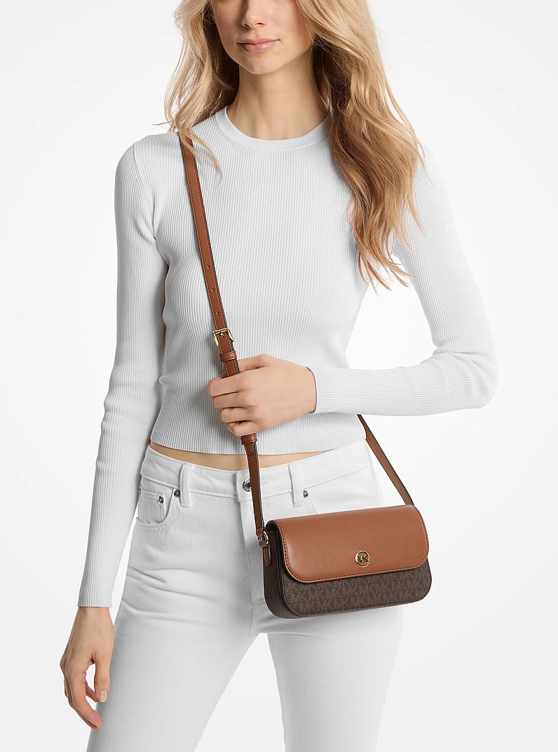 Petit sac &agrave; bandouli&egrave;re Jet Set Travel avec logo in MARRON | Michael Kors