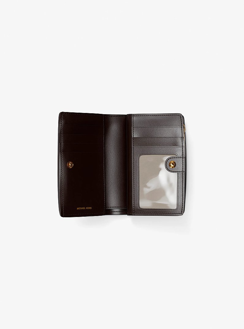 Portefeuille Bryant de taille moyenne en cuir &agrave; relief &agrave; logo in CHOCOLAT | Michael Kors