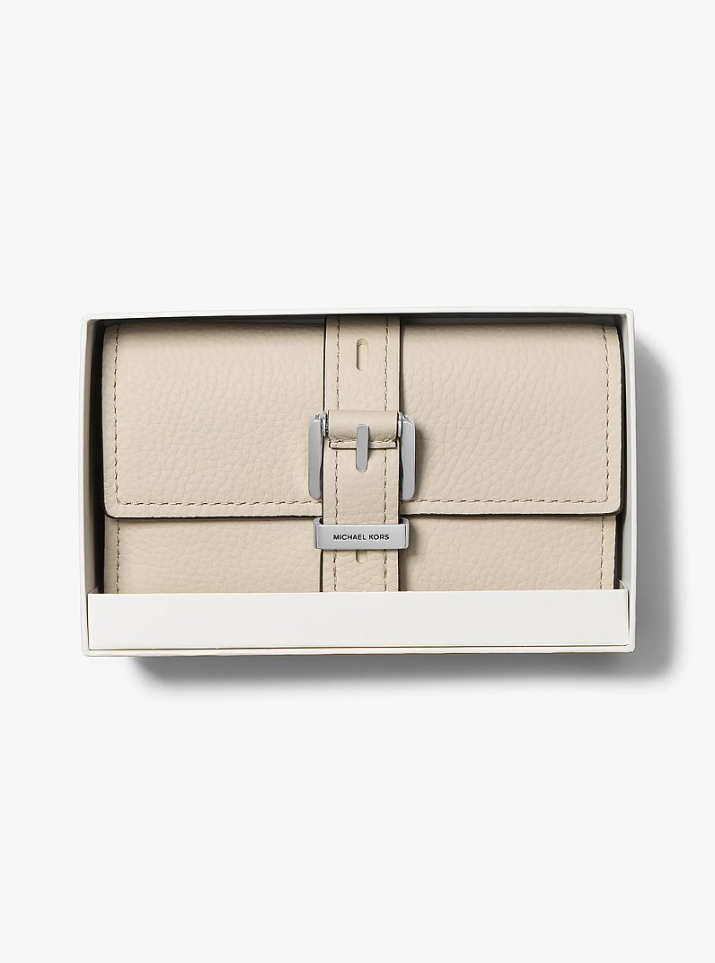 Trifold-Brieftasche Nolita Medium aus gekrispeltem Leder in HELLER SAND | Michael Kors