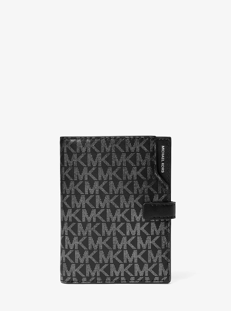 Portafoglio porta passaporto Jet Set con stampa logo metallizzata in NERO | Michael Kors