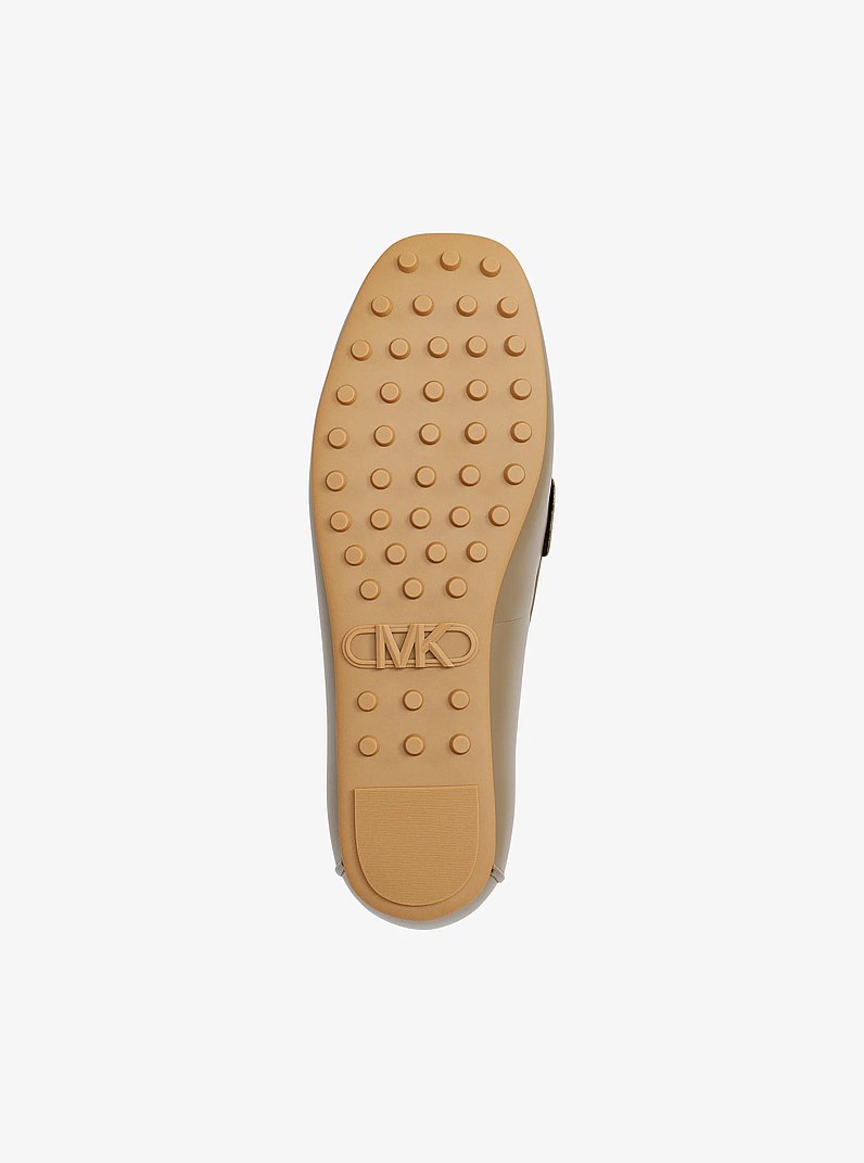 Fl&acirc;neur de style mocassin Mandy en cuir in BOGUE | Michael Kors